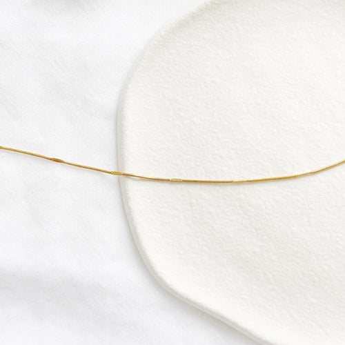 EMBOSSED BONE CHAIN NECKLACE