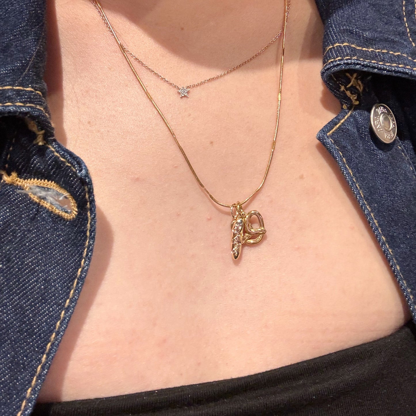 PRETZEL CHARM