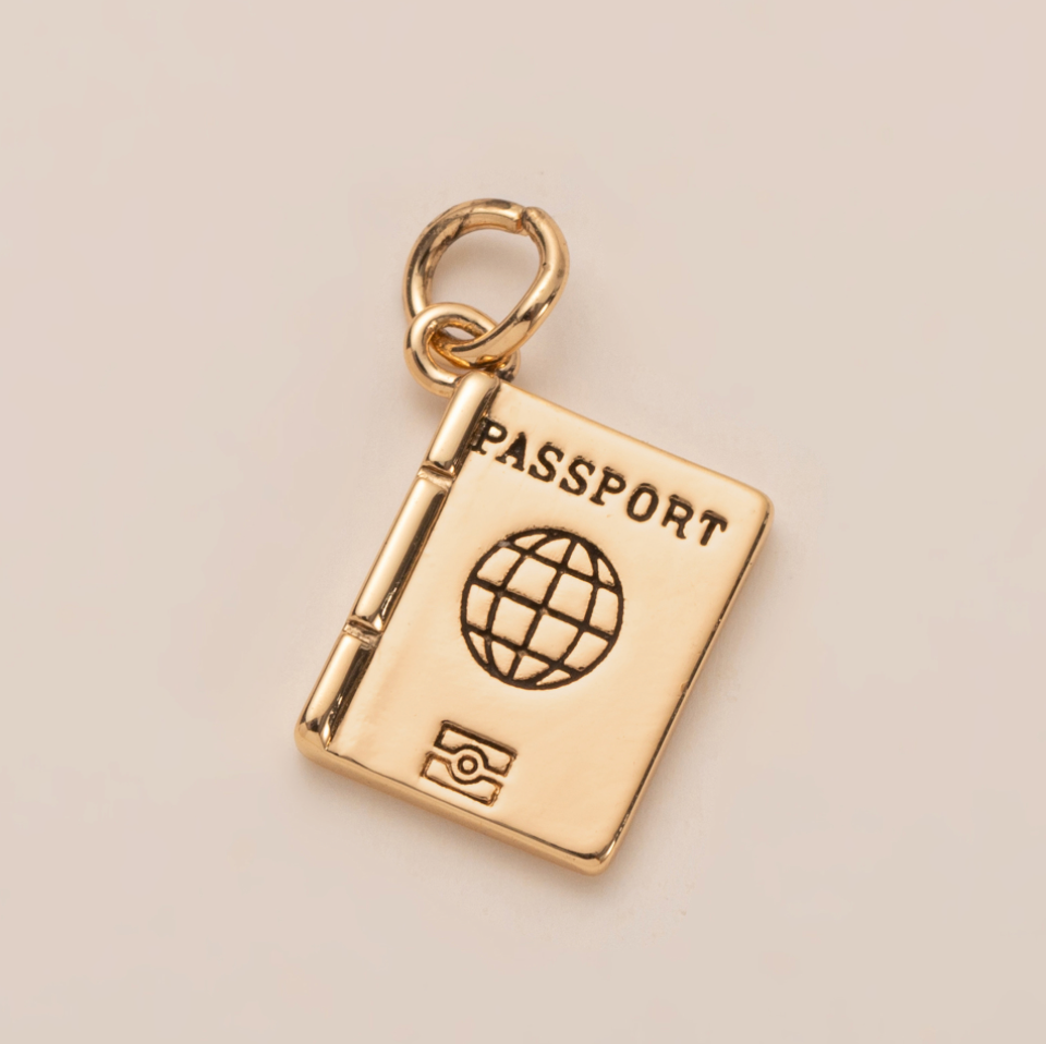 PASSPORT CHARM